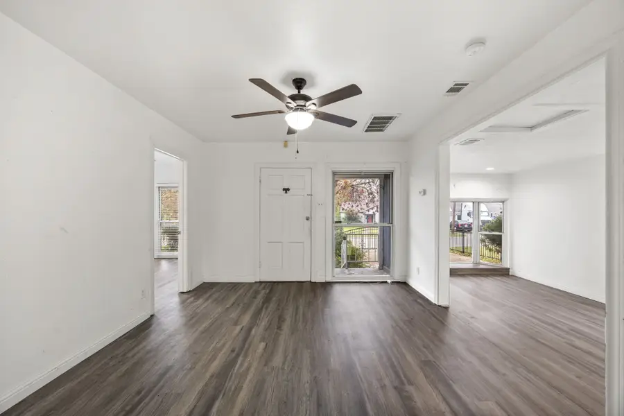 1713 Hemphill Drive, Dallas, TX 75216 - Image #2