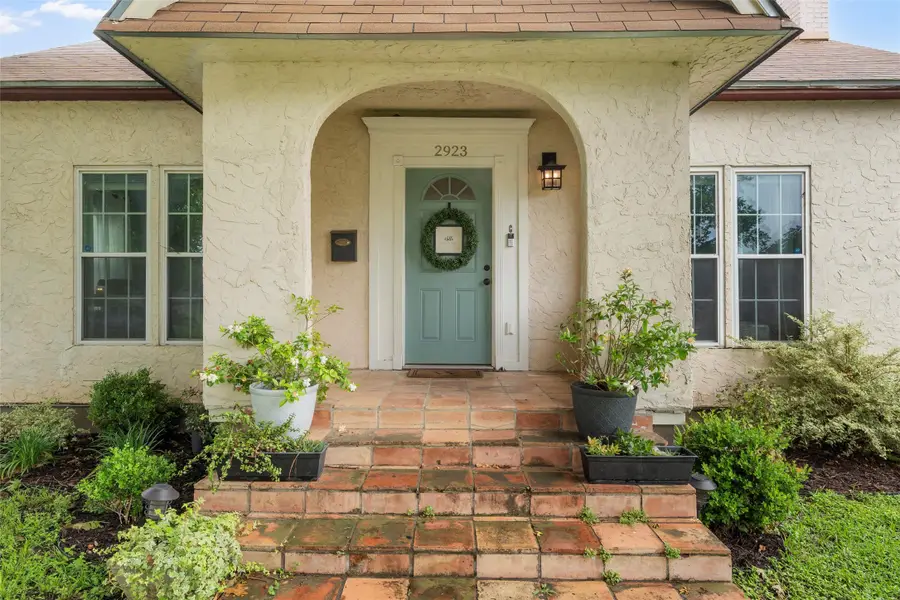 2923 Live Oak Avenue, Waco, TX 76708 - Image #3