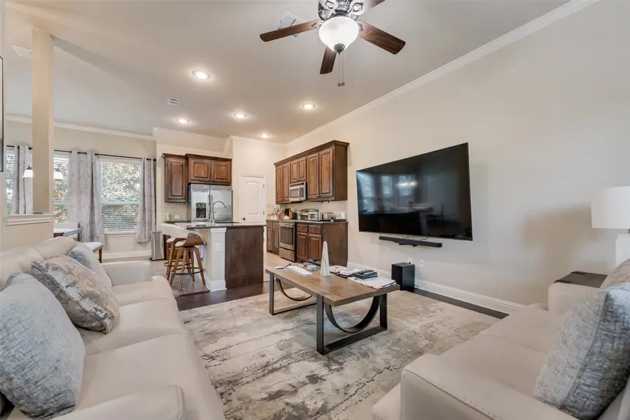 5007 Venecia Way, Grand Prairie, TX 75052 - Image #3