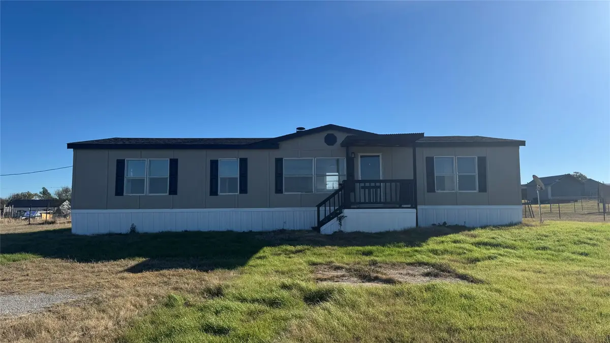 288 Salt Grass Circle, Poolville, TX 76487 - Image #1