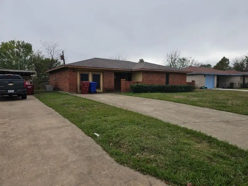 817 Oak Grove Lane, Royse City, TX 75189 - Image #2