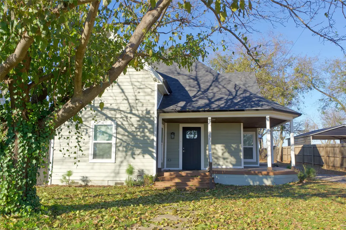 311 W Main Street, Whitesboro, TX 76273 - Image #1
