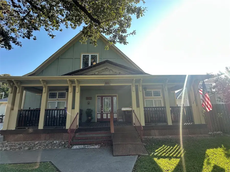 1519 S Travis Street, Sherman, TX 75090 - Image #2