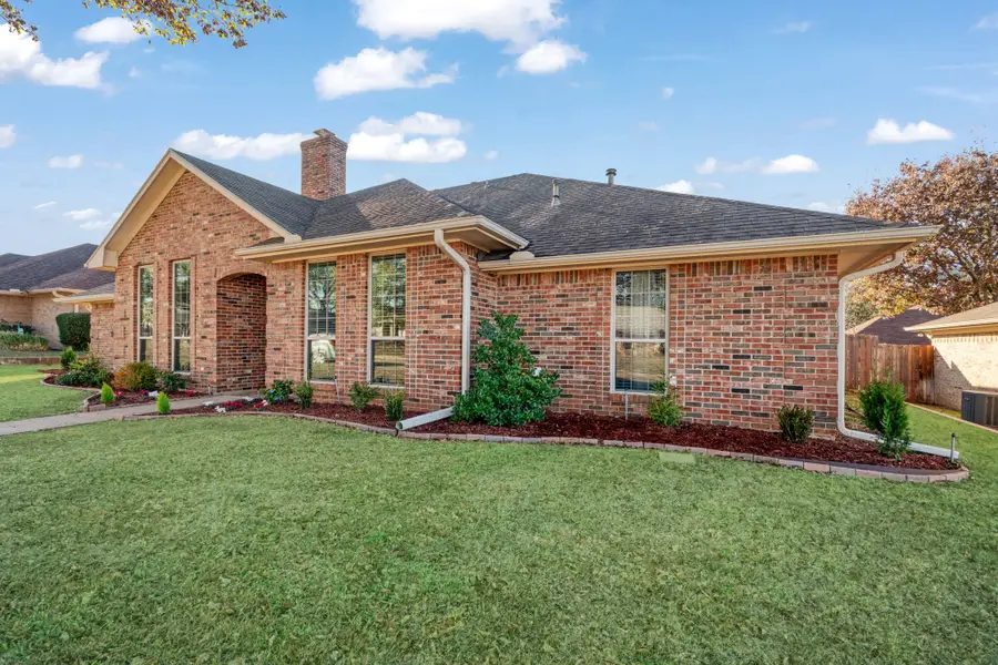 925 Medalist Street, Paris, TX 75460 - Image #2