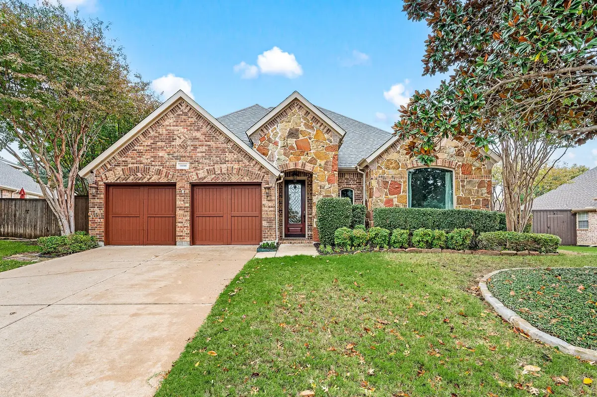1808 Lakes Edge Boulevard, Mansfield, TX 76063 - Image #1
