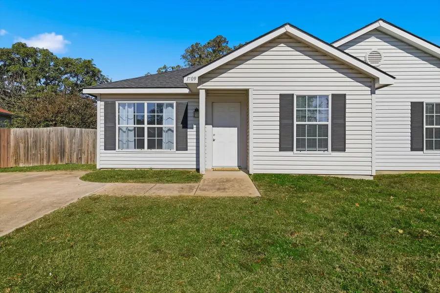 1709 Red Oak Court, Denton, TX 76209 - Image #2