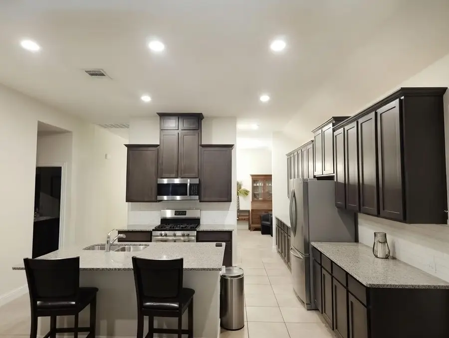 2813 Ainsworth Road, Aubrey, TX 76227 - #2