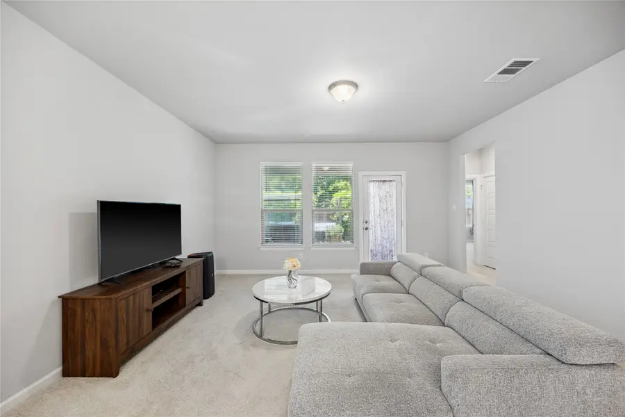 5649 Southern Fern Road, Garland, TX 75043 - Image #3