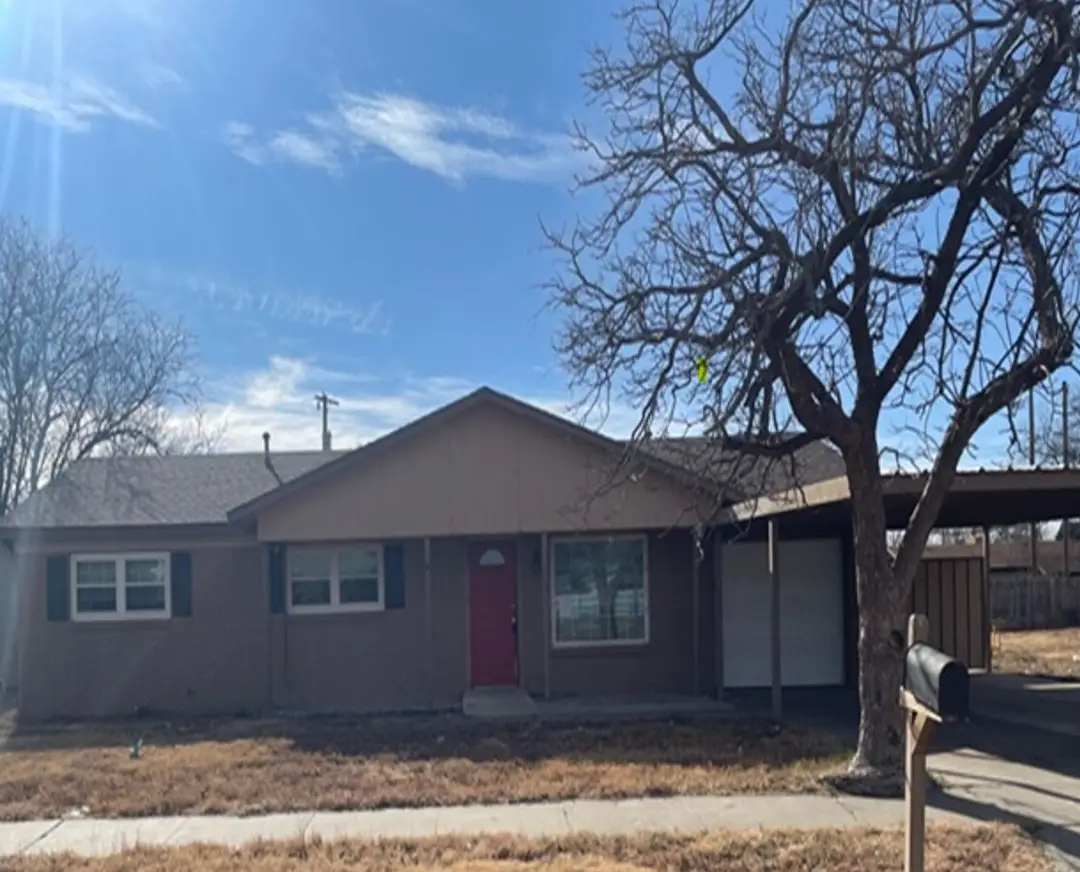 809 W 27th Street, Plainview, TX 79072 - Image #1