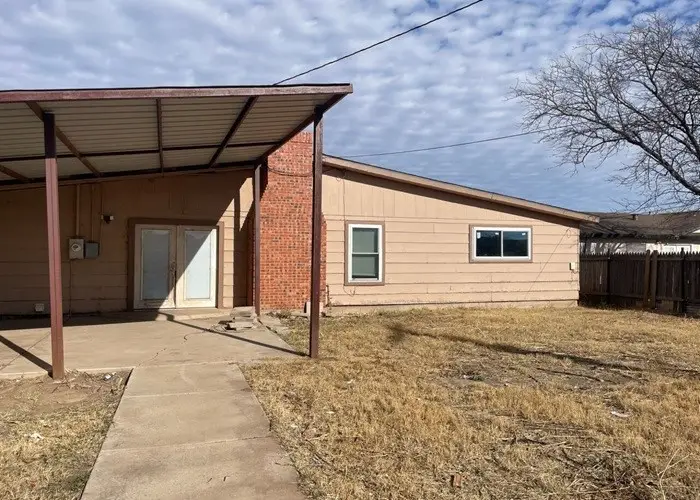 809 W 27th Street, Plainview, TX 79072 - Image #3