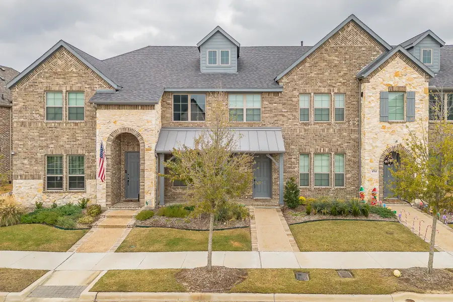 4512 Cypress Thorn Drive, Arlington, TX 76005 - Image #3