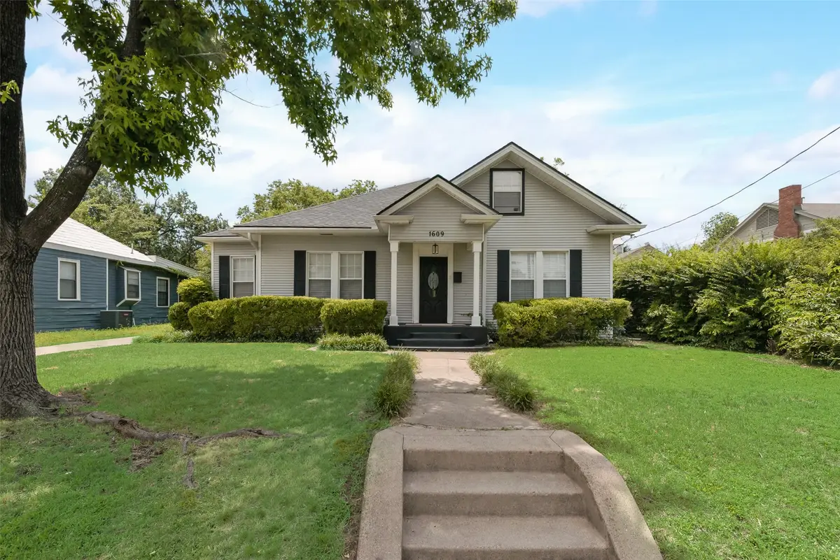 1609 Walworth, Greenville, TX 75401 - Image #1