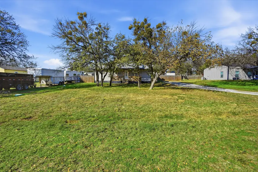 218 Atwood Road, Granbury, TX 76049 - Image #3