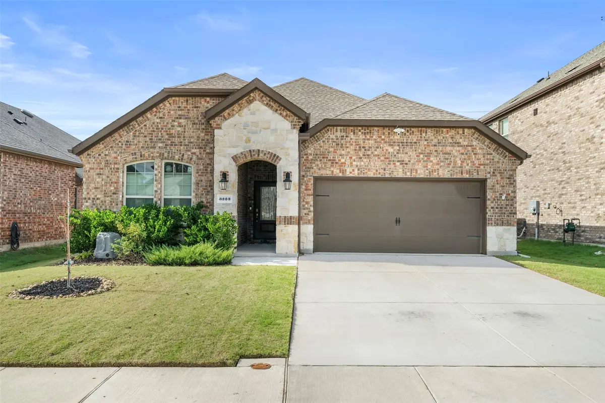 3223 Brady Starr Drive, Aubrey, TX 76227 - Image #1