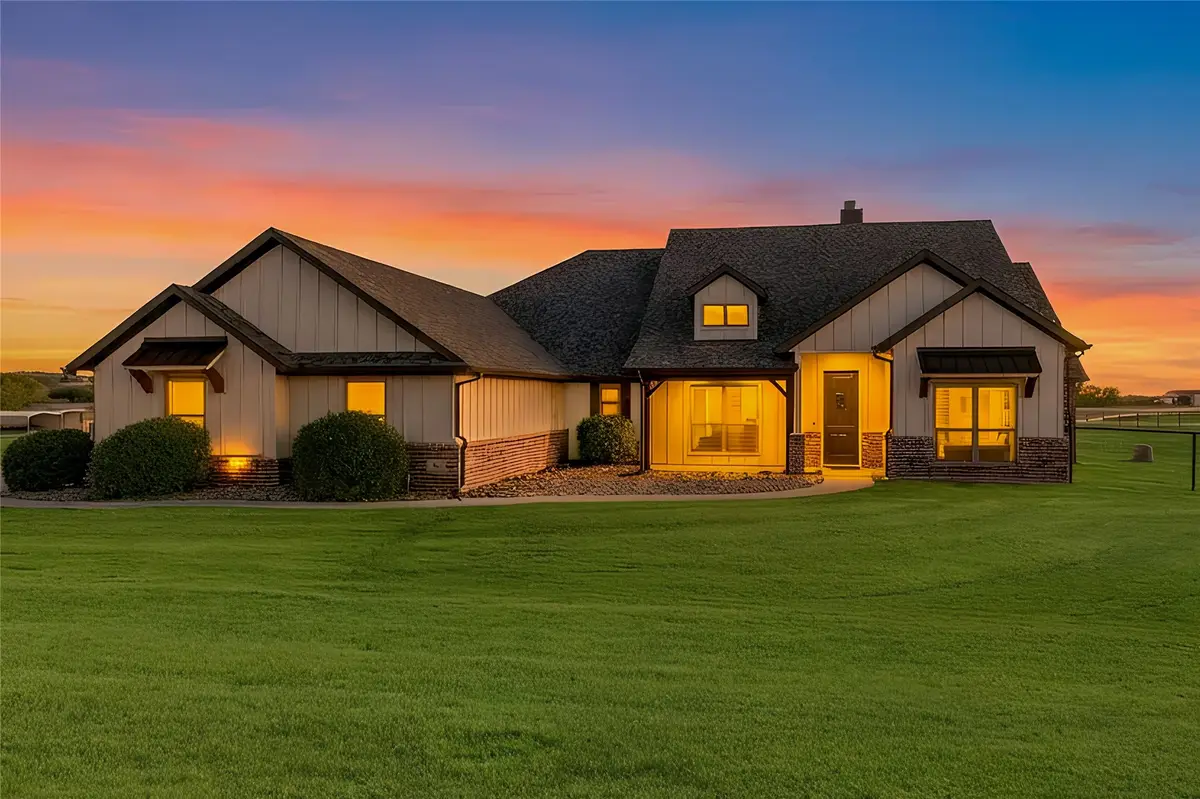 1062 Caballero Court, Weatherford, TX 76087 - Image #1