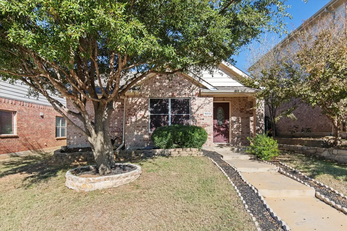 9013 Sundance Trail, Cross Roads, TX 76227 - Image #1