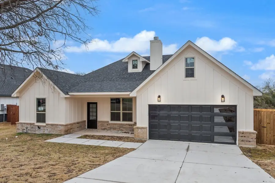 518 Berke Street, Newark, TX 76071 - Image #3