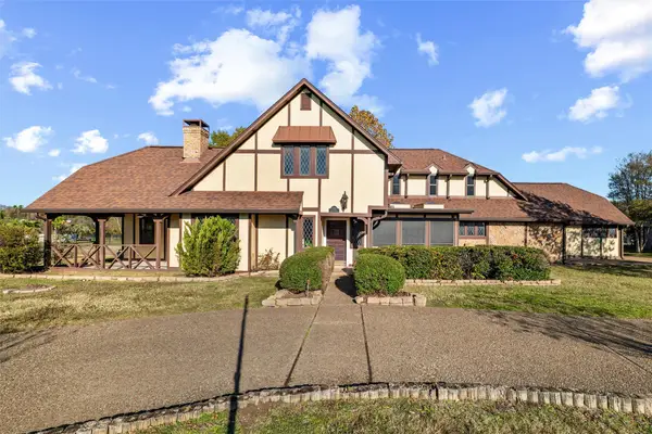 1205 N Creek Circle, Waxahachie, TX 75165