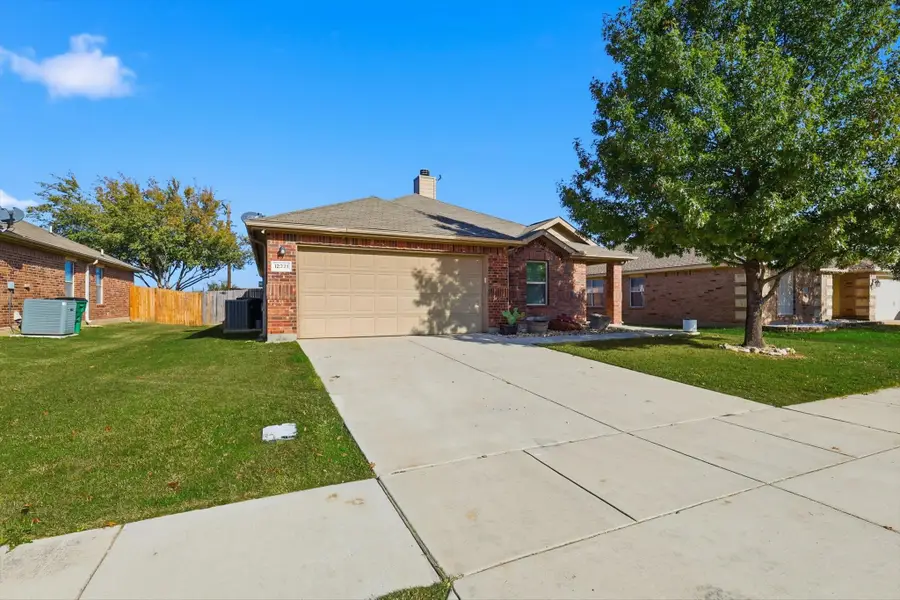 12321 Shine Avenue, Rhome, TX 76078 - Image #2