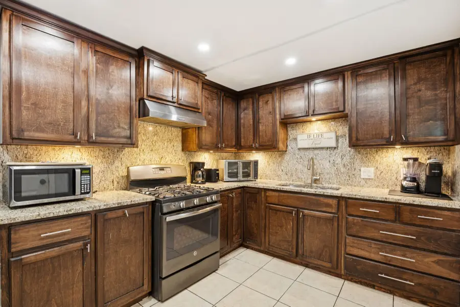 2903 Mt Vernon Avenue, Fort Worth, TX 76103 - Image #2