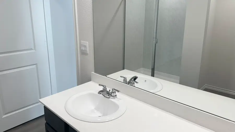 517 Regiment Road, Sherman, TX 75090 - Image #2