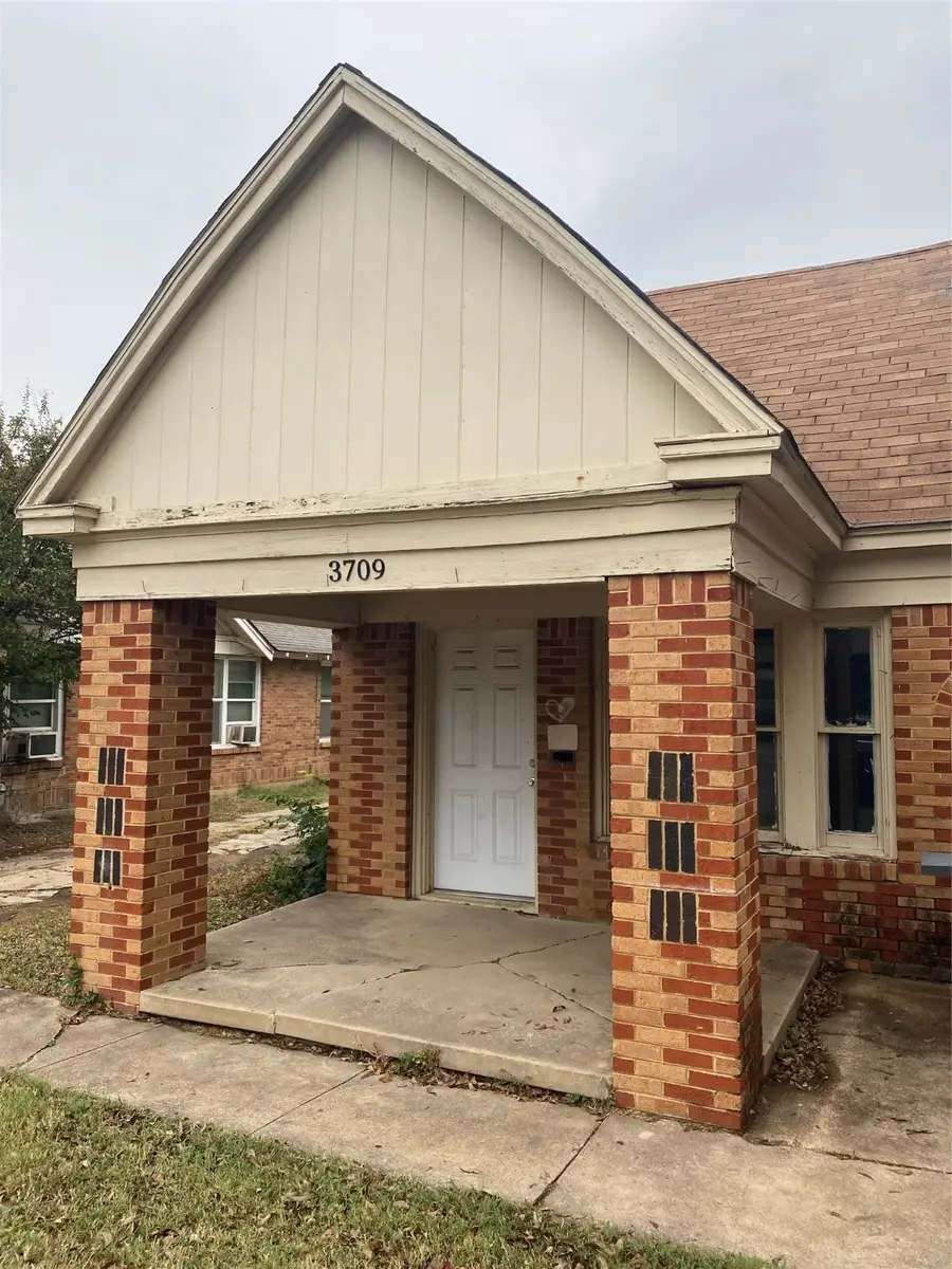 3709 College Avenue, Fort Worth, TX 76110 - Image #2