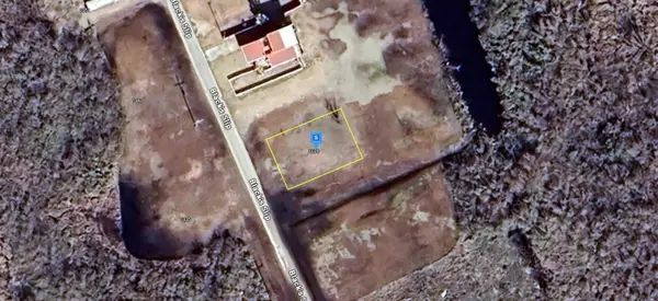 1036 Blacks Slip, Gilchrist, TX 77617