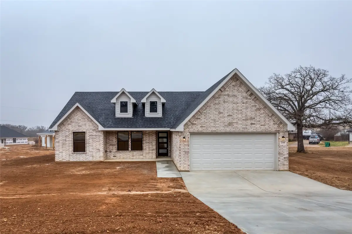 210 Prairie Street, Jacksboro, TX 76458 - Image #1