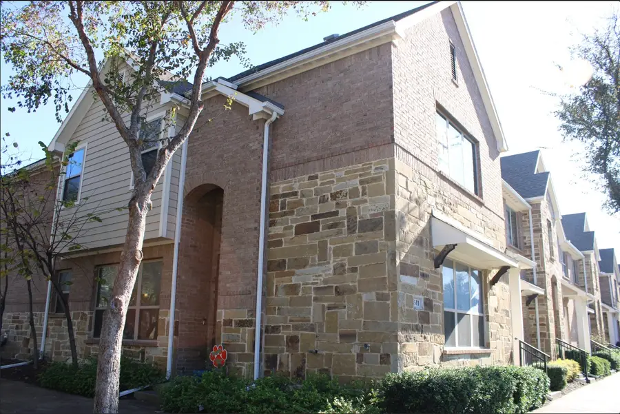 611 Matthew Place, Richardson, TX 75081 - Image #2