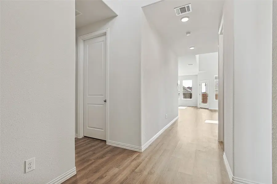 16469 Hemlock Tree Drive, Justin, TX 76247 - Image #2