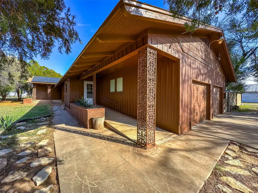 1527 County Road 165, Rochester, TX 79544 - Image #2