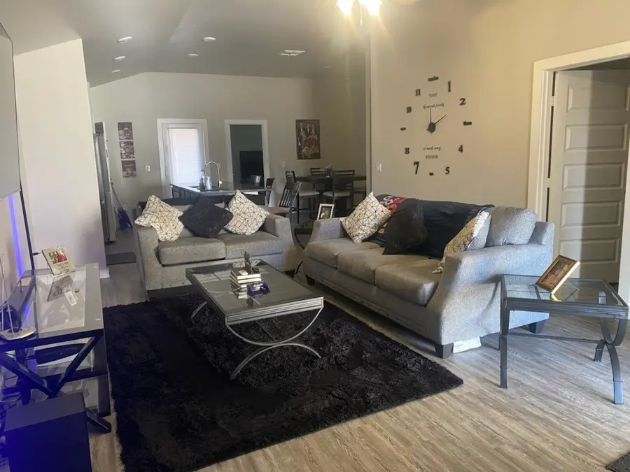 2624 Tiffin Avenue, Lubbock, TX 79407 - Image #2