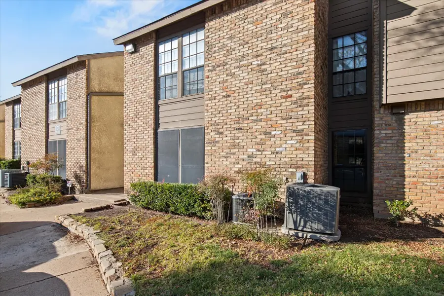 15221 Berry Trail #709, Dallas, TX 75248 - Image #2