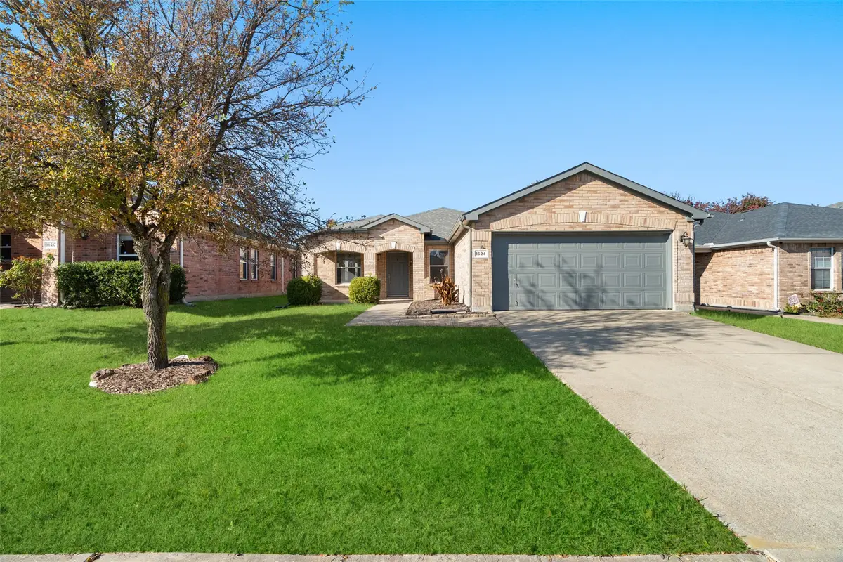 1624 Lionheart Drive, Little Elm, TX 75036 - Image #1