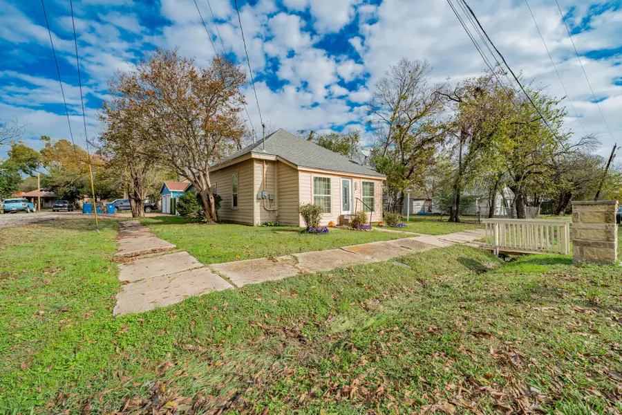 301 E 2nd North Street, Kaufman, TX 75142 - Image #3