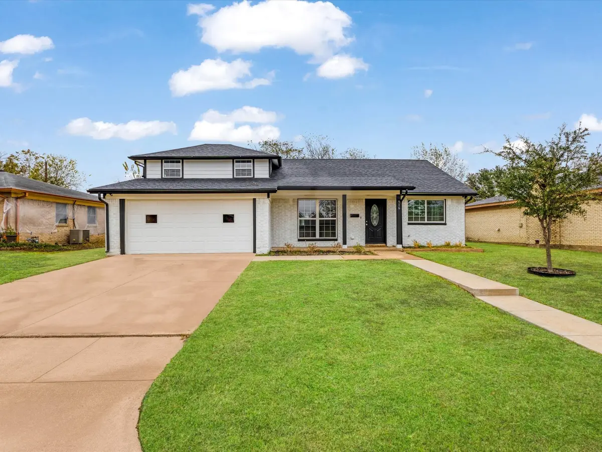 916 Kelley Drive, Everman, TX 76140 - Image #1