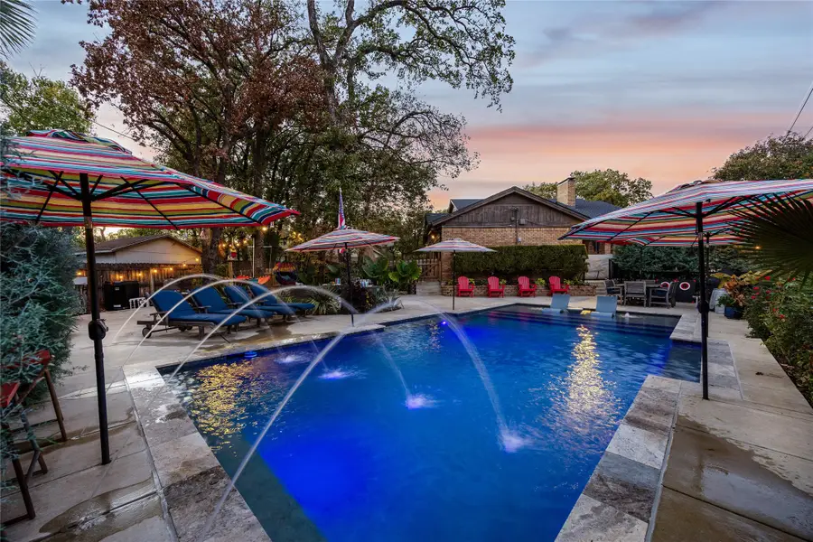 2001 Oak Bluff Drive, Arlington, TX 76006 - Image #2