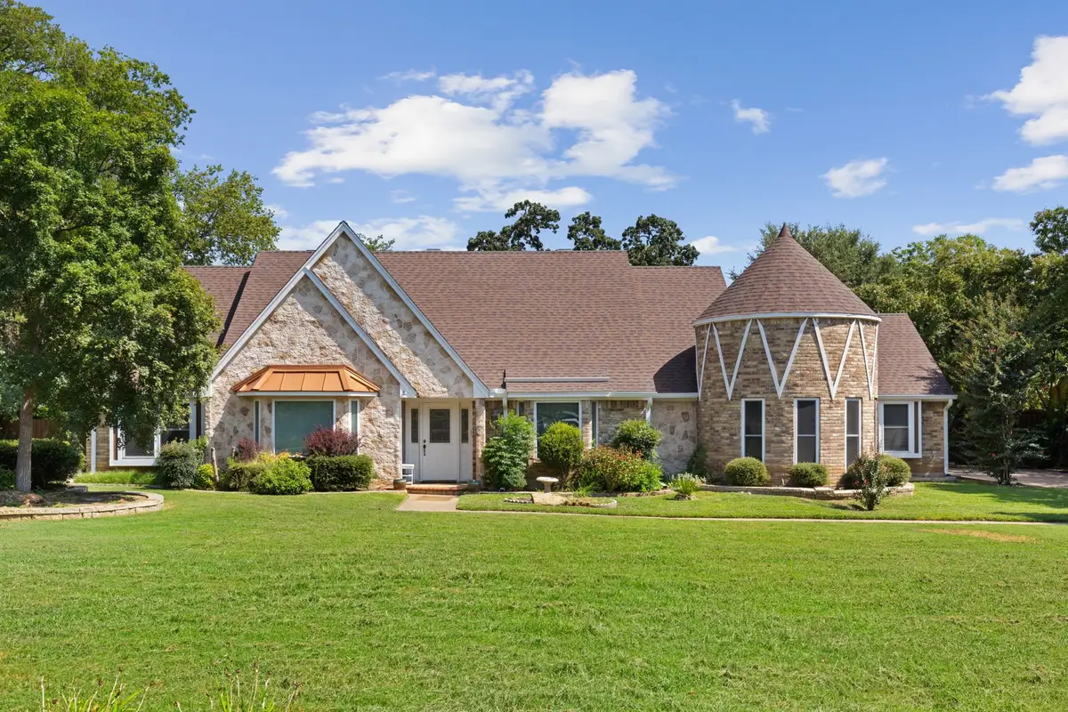 231 Rancho Vista Drive, Double Oak, TX 75077 - Image #1