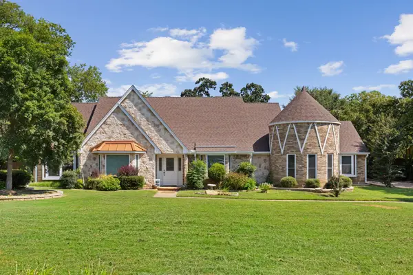 231 Rancho Vista Drive, Double Oak, TX 75077