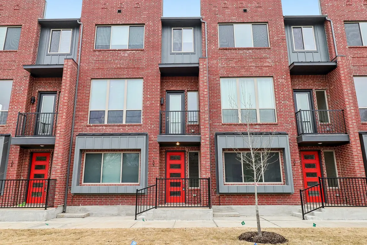 2524 Havenhurst Street #105, Farmers Branch, TX 75234 - Image #1