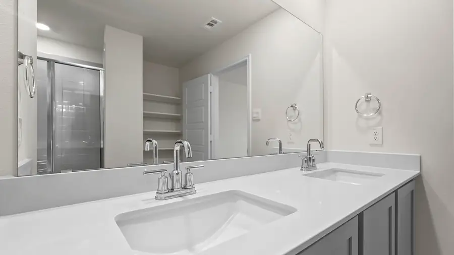 1915 Windy Banks Drive, Princeton, TX 75407 - Image #3