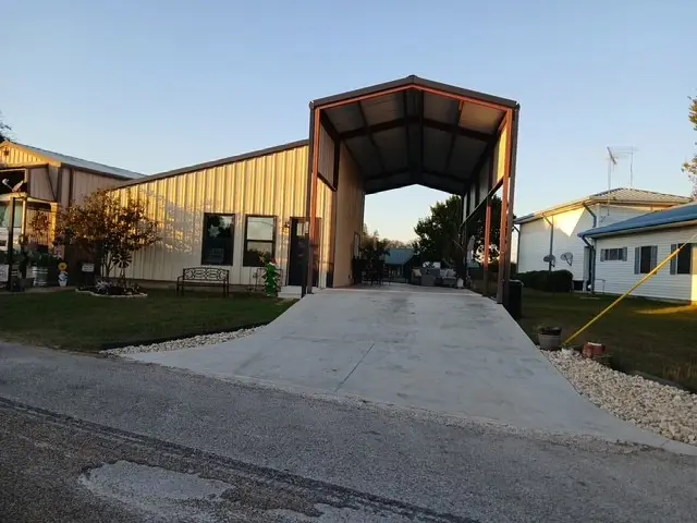 154 Yosemite Drive, Whitney, TX 76692 - Image #2