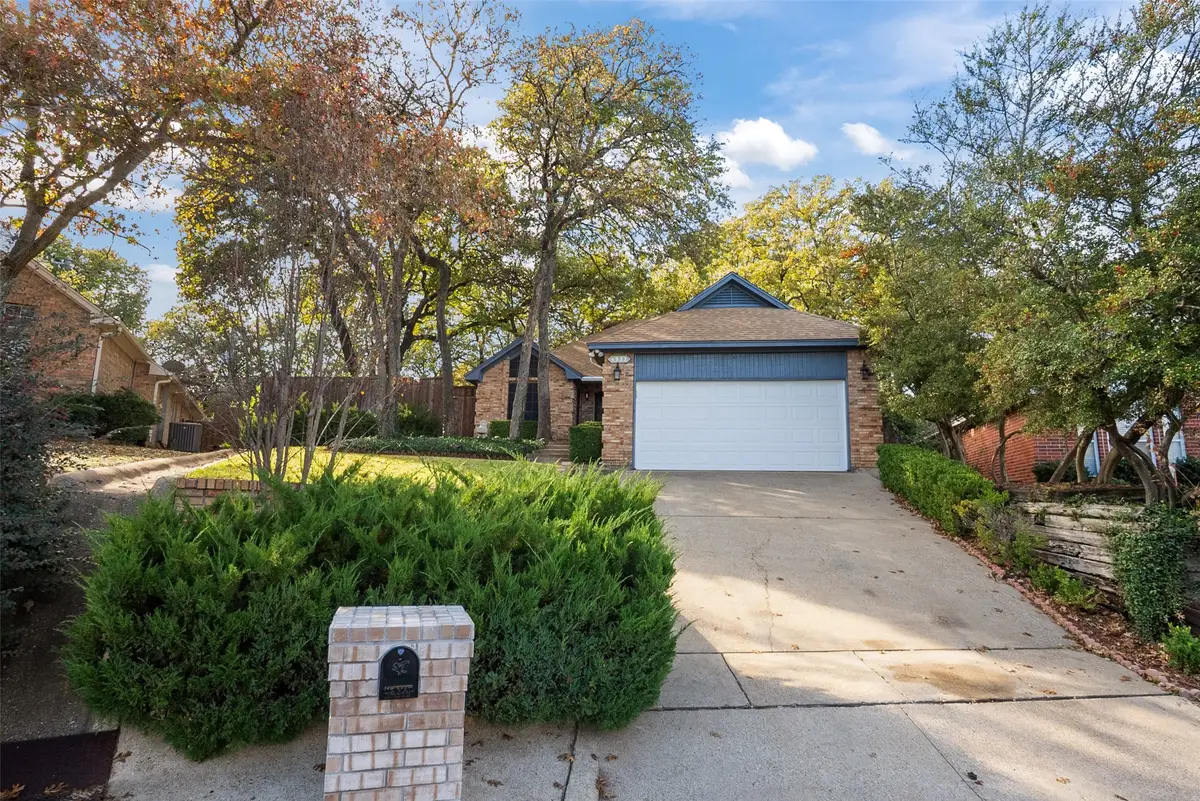 4922 Canberra Lane, Arlington, TX 76017 - Image #1