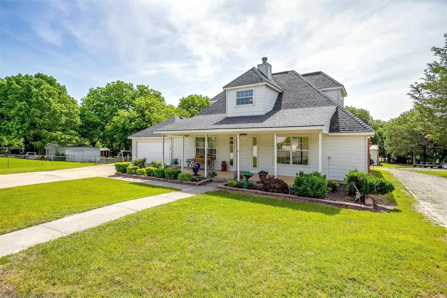 1409 Robyn Road, Azle, TX 76020 - Image #2