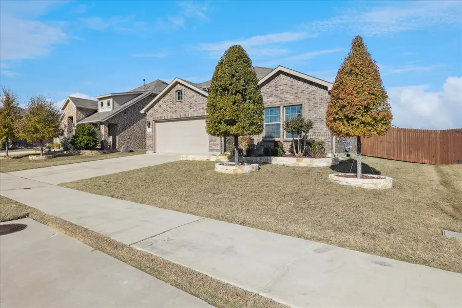 548 Dunster Lane, Saginaw, TX 76131 - Image #3