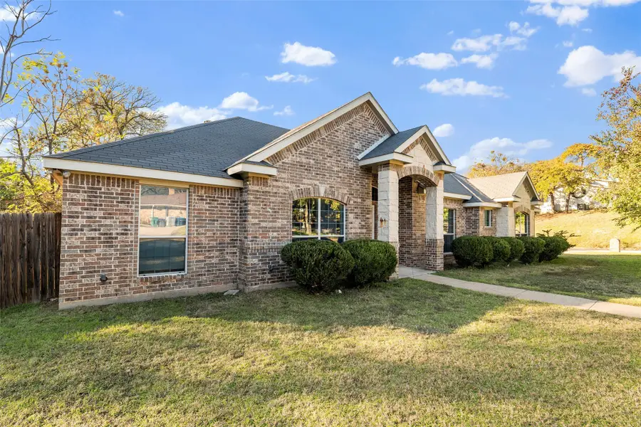 5532 Chimney Rock Road, Fort Worth, TX 76112 - Image #2