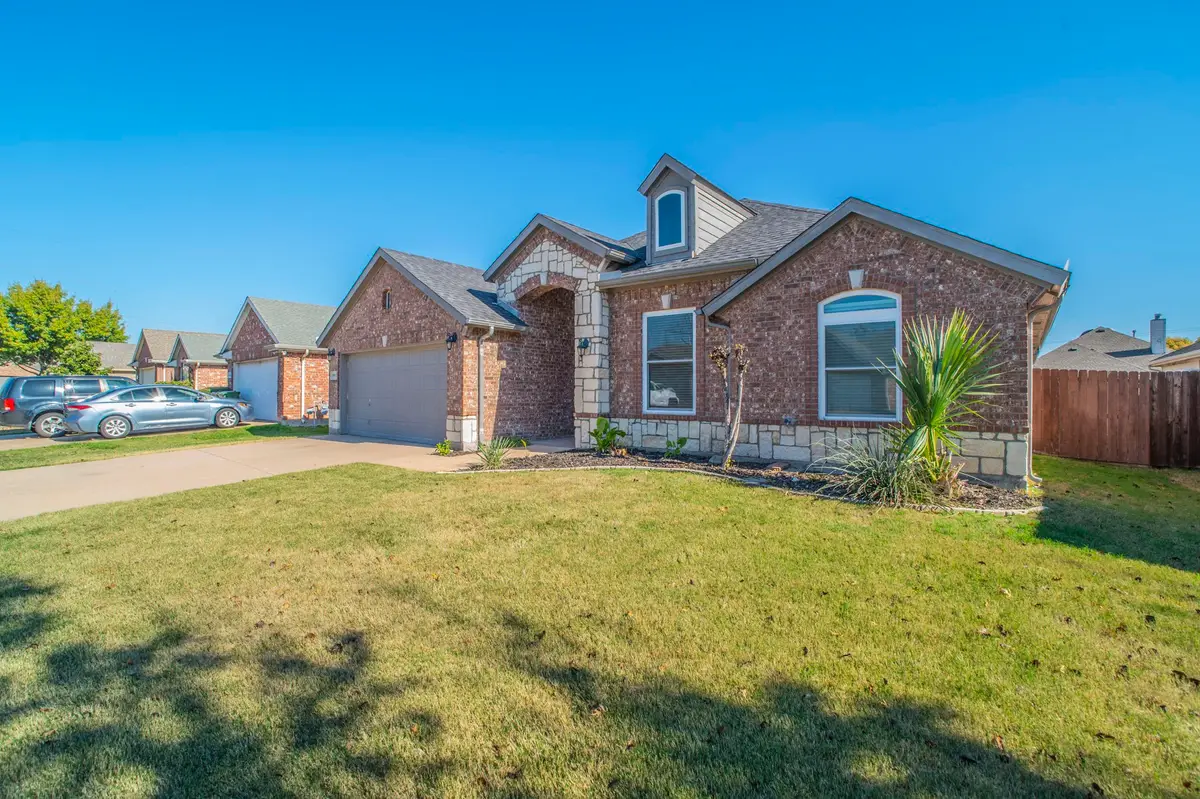 6607 Merlot Lane, Arlington, TX 76002 - Image #1