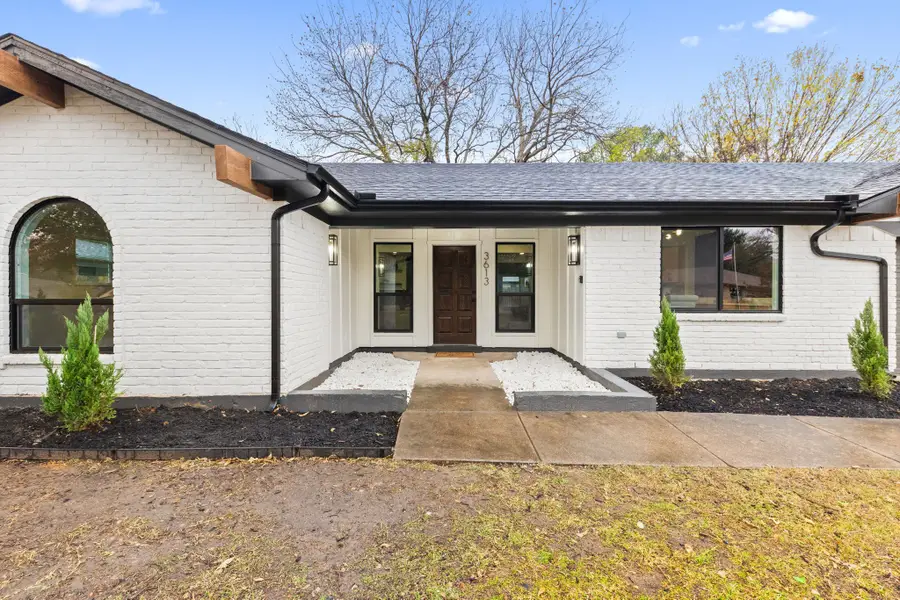 3613 Stephenson Drive, Bedford, TX 76021 - Image #2