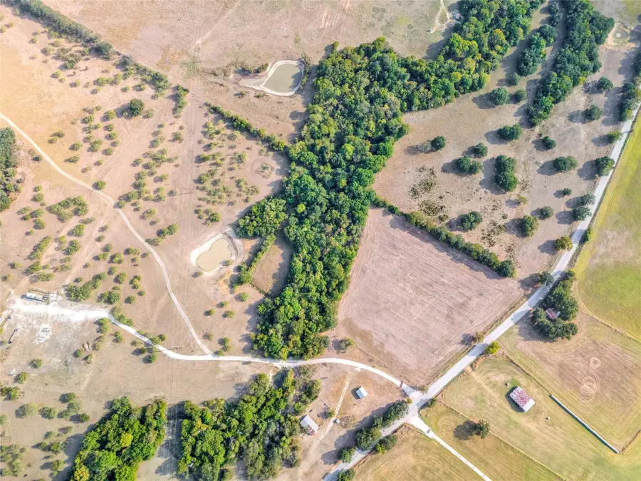 000 Deep Creek Road, Rhome, TX 76078 - Image #2