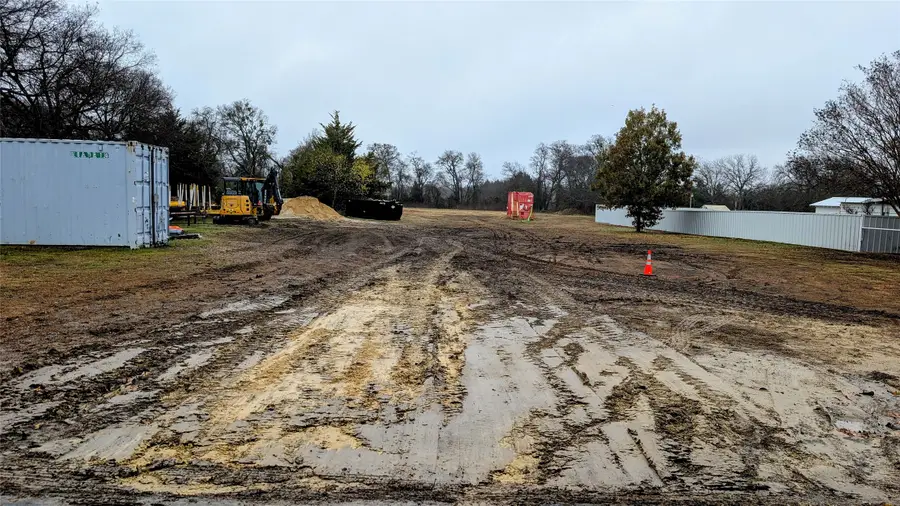 412 E Locust Street, Whitewright, TX 75491 - Image #2